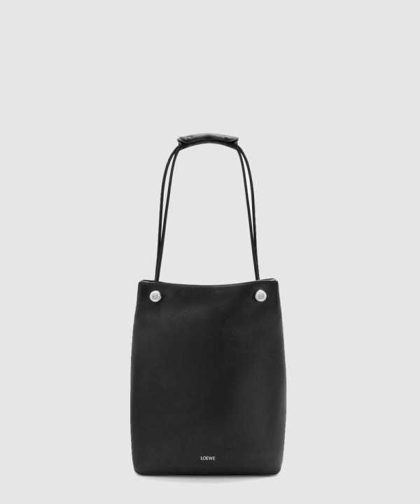 [LOEWE-로에베] 가죽 소재의 페블 호보 BANBPTMX01