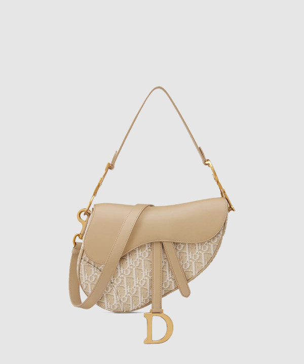 [DIOR-디올] Saddle 스트랩백 M0455CDDS