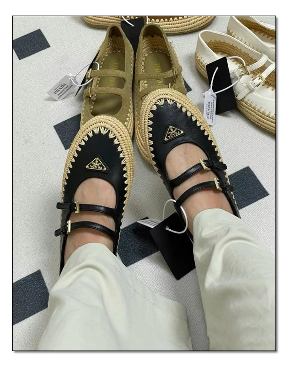 이번에 주목할 SHOES/프라다 발레리나/쇼핑 아이템 들여다 보기